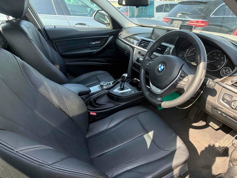 BMW 3 Series 320D Luxury Touring - U12266