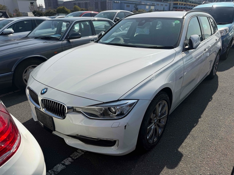 BMW 3 Series 320D Luxury Touring - U12266
