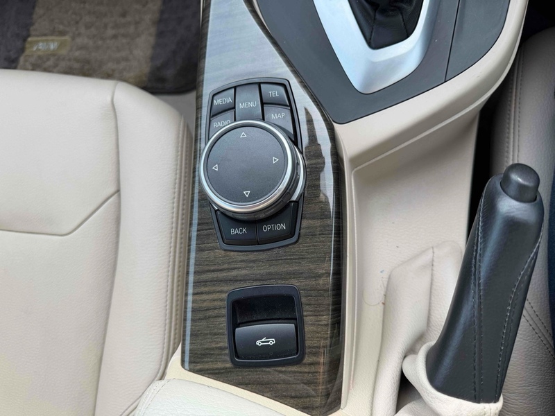 BMW 2 Series 220I Luxury - U12267
