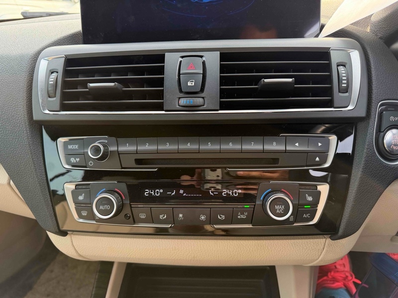 BMW 2 Series 220I Luxury - U12267