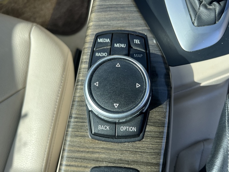 BMW 2 Series 220I Luxury - U12267