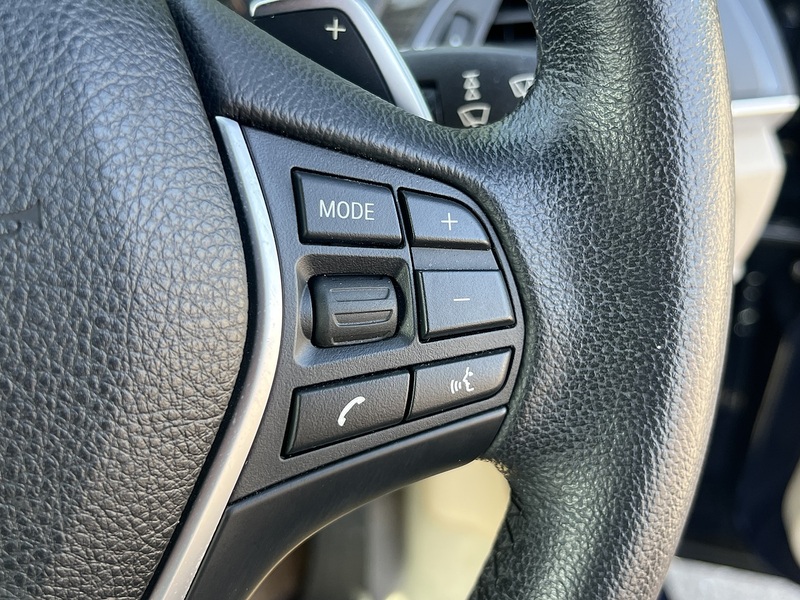 BMW 2 Series 220I Luxury - U12267