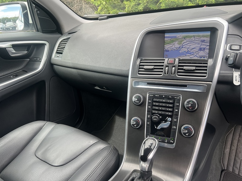 Volvo Xc60 T5 Se Lux Nav - U12274