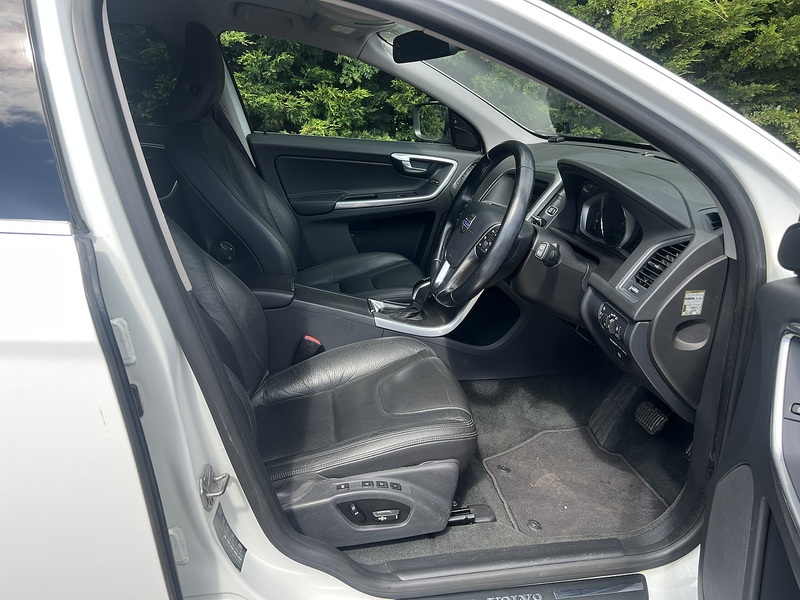 Volvo Xc60 T5 Se Lux Nav - U12274