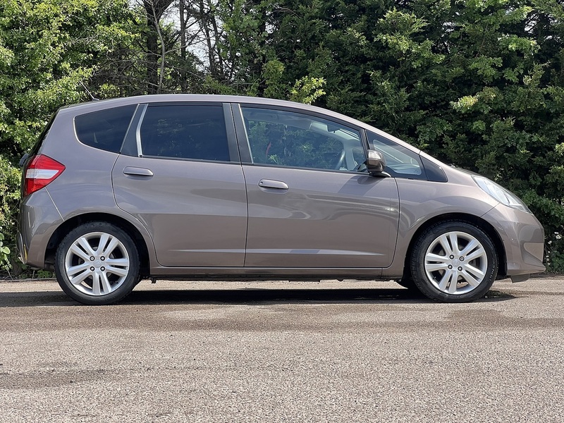 Honda Jazz i-VTEC ES Plus - U12275