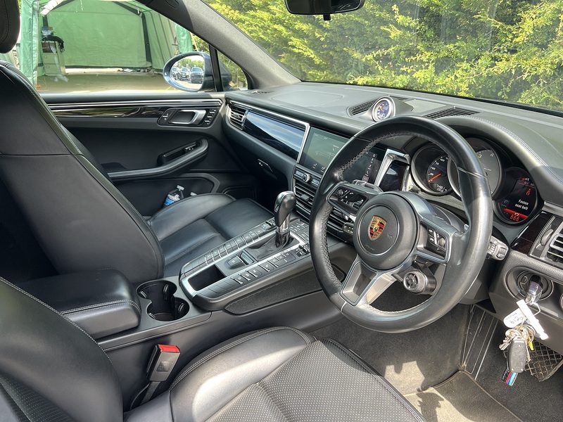 Porsche Macan T V6 S - U12277