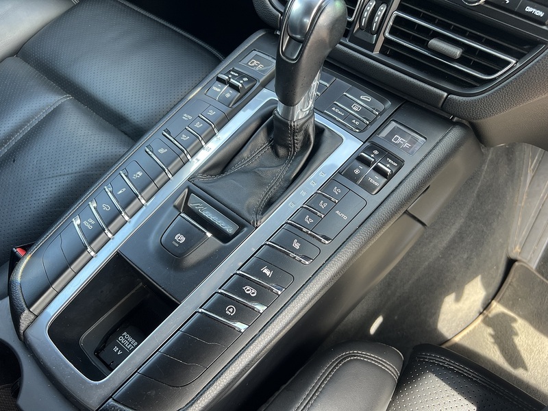 Porsche Macan T V6 S - U12277