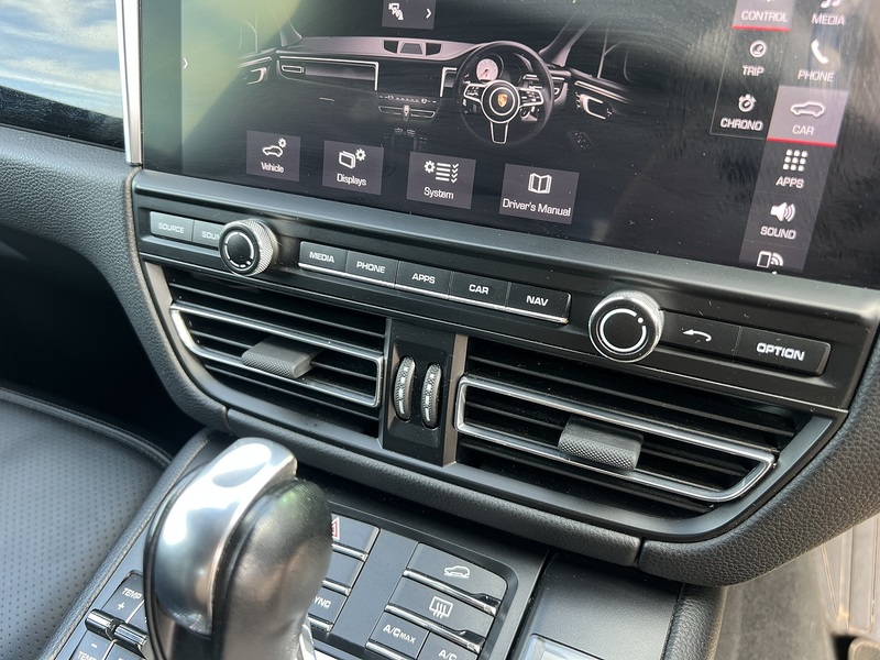 Porsche Macan T V6 S - U12277
