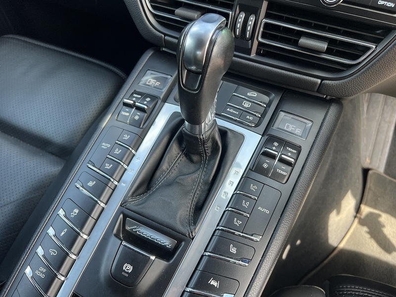 Porsche Macan T V6 S - U12277
