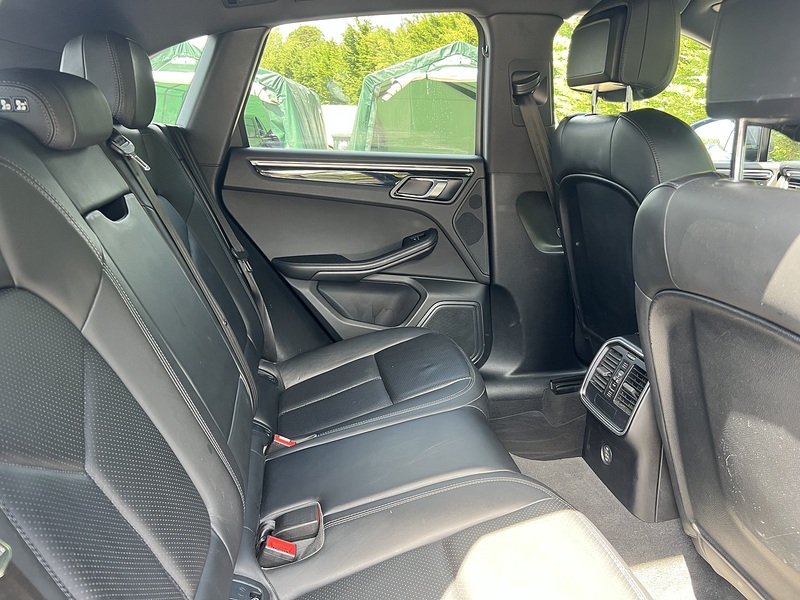 Porsche Macan T V6 S - U12277
