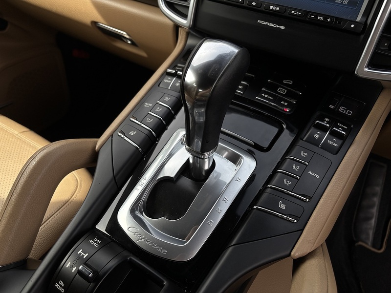 Porsche Cayenne V6 Tiptronic S - U12278