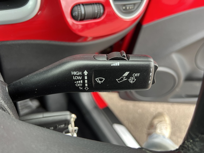 Volkswagen Beetle Design Tsi - U12281