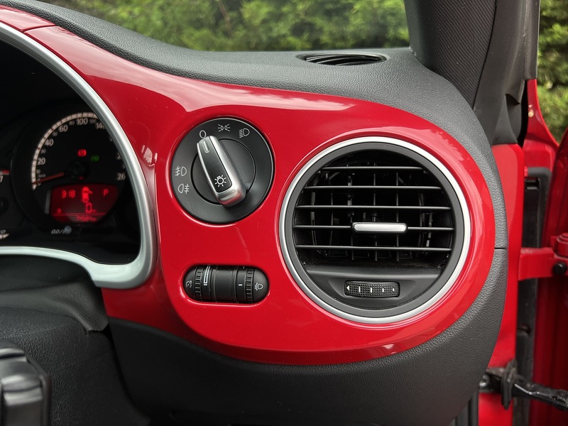 Volkswagen Beetle Design Tsi - U12281