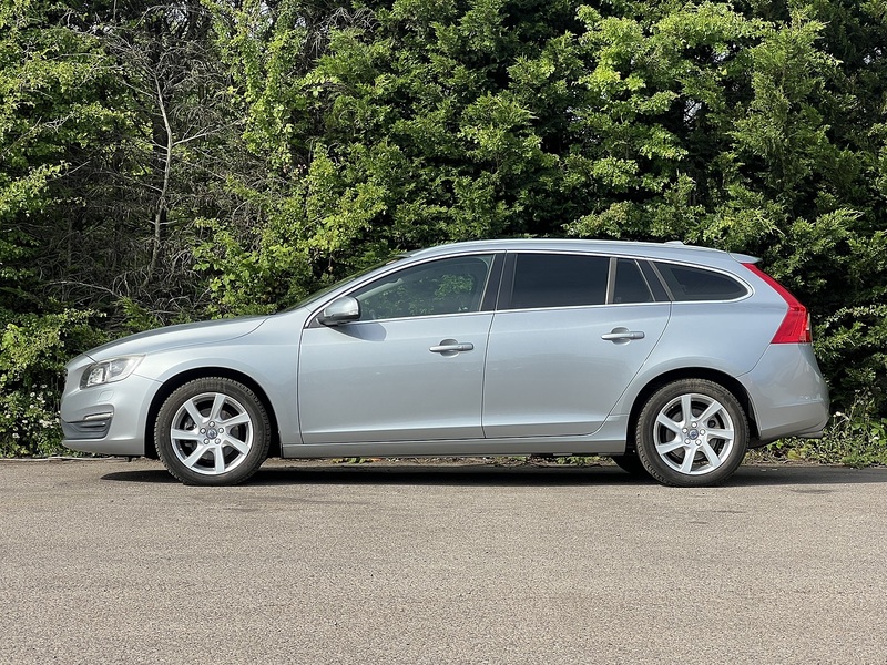 Volvo V60 T4 Se Lux Nav - U12284