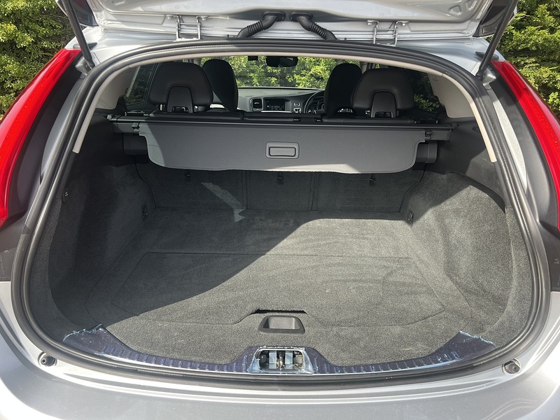 Volvo V60 T4 Se Lux Nav - U12284