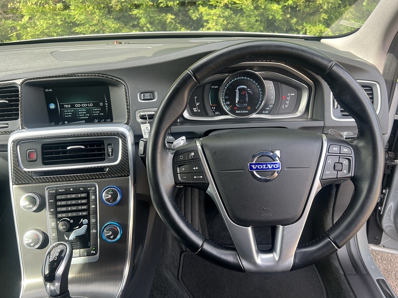 Volvo V60 T4 Se Lux Nav - U12284