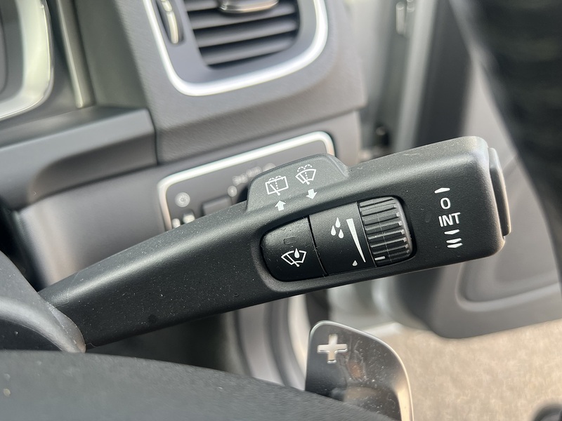 Volvo V60 T4 Se Lux Nav - U12284
