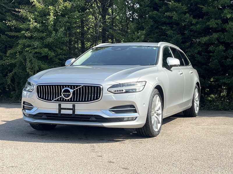 Volvo V90 T5 Momentum Pro - U12288