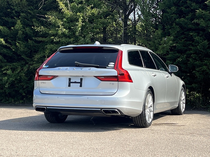 Volvo V90 T5 Momentum Pro - U12288
