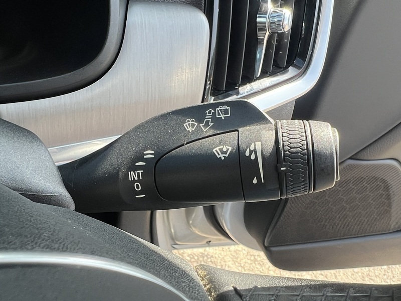 Volvo V90 T5 Momentum Pro - U12288