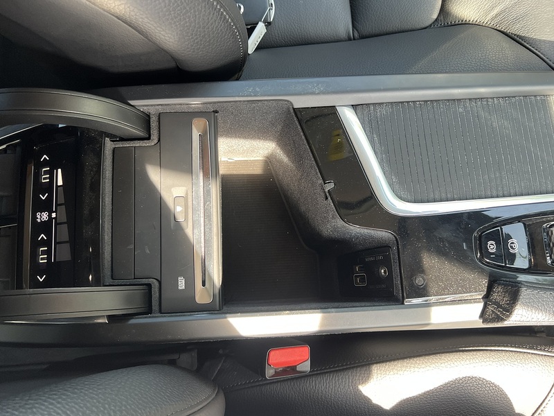 Volvo V90 T5 Momentum Pro - U12288