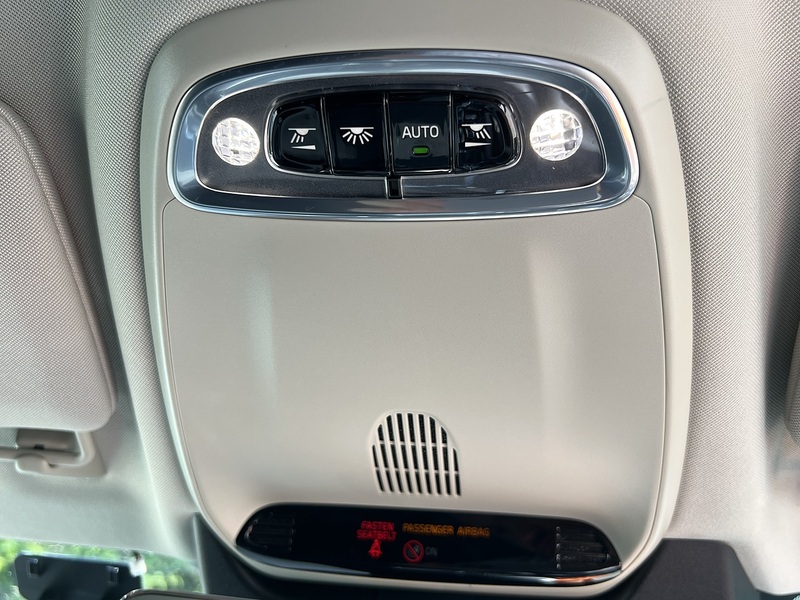 Volvo V90 T5 Momentum Pro - U12288