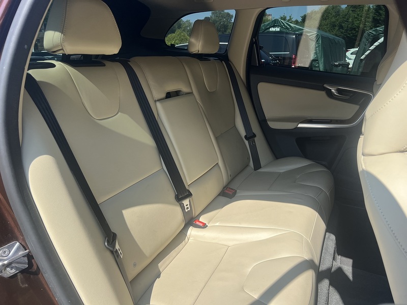 Volvo Xc60 T5 Se Lux Nav - U12290