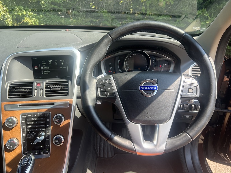 Volvo Xc60 T5 Se Lux Nav - U12290