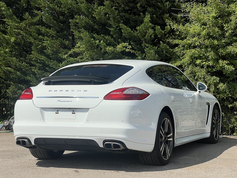 Porsche Panamera V6 - U12293