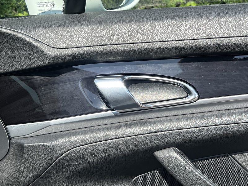 Porsche Panamera V6 - U12293