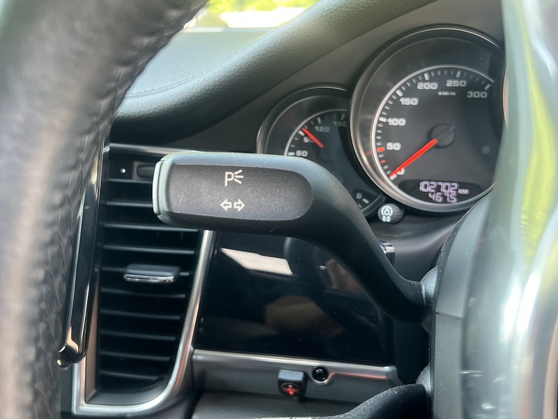Porsche Panamera V6 - U12293