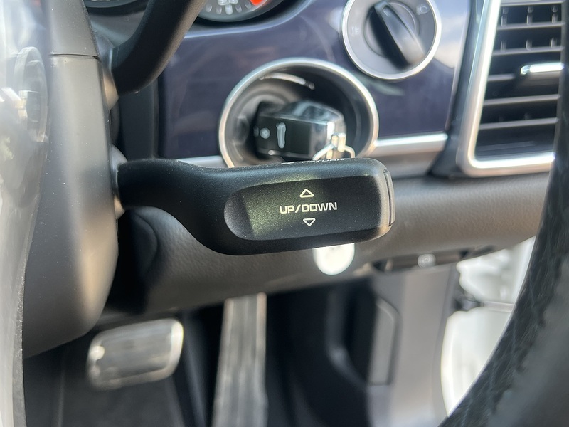 Porsche Panamera V6 - U12293