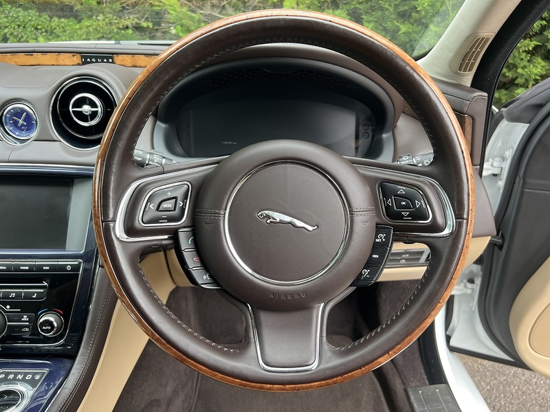 Jaguar Xj V8 Premium Luxury - U12297