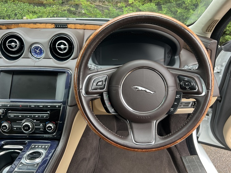 Jaguar Xj V8 Premium Luxury - U12297