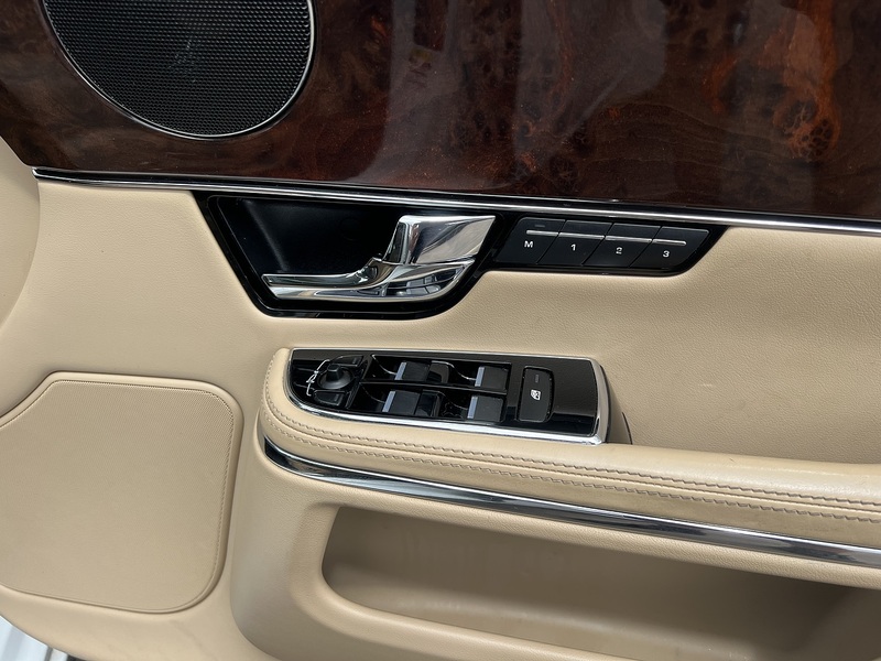Jaguar Xj V8 Premium Luxury - U12297