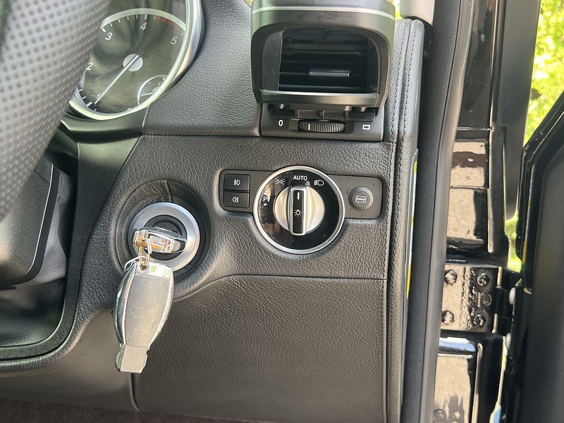 Mercedes-Benz G-Class G350 Bluetec - U12302
