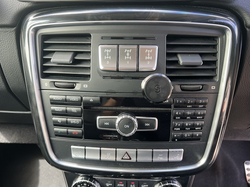 Mercedes-Benz G-Class G350 Bluetec - U12302