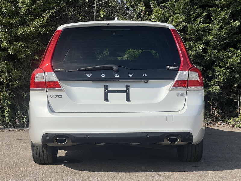 Volvo V70 T5 Dynamic Edition - U12305