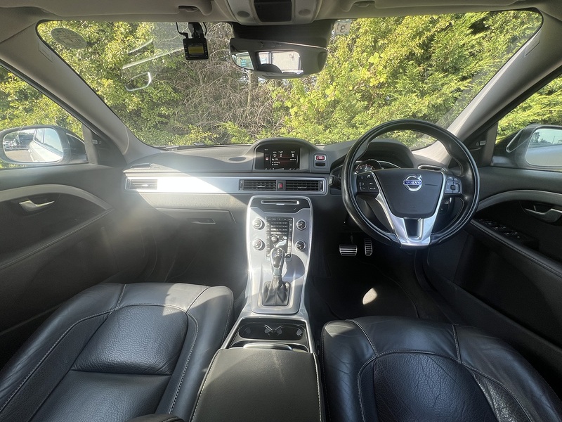 Volvo V70 T5 Dynamic Edition - U12305