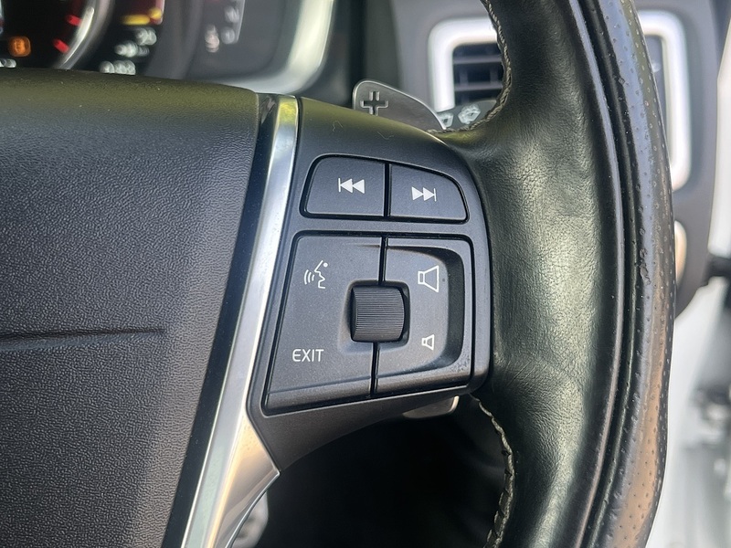 Volvo V70 T5 Dynamic Edition - U12305