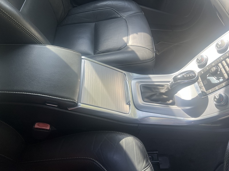 Volvo V70 T5 Dynamic Edition - U12305