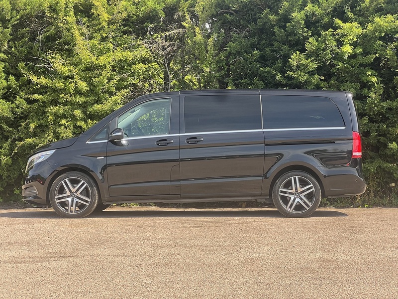 Mercedes-Benz V-Class V 220D Avantgarde Long - U12308