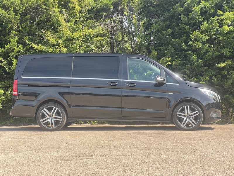 Mercedes-Benz V-Class V 220D Avantgarde Long - U12308