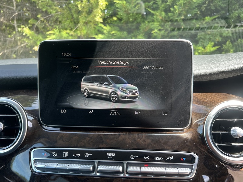 Mercedes-Benz V-Class V 220D Avantgarde Long - U12308