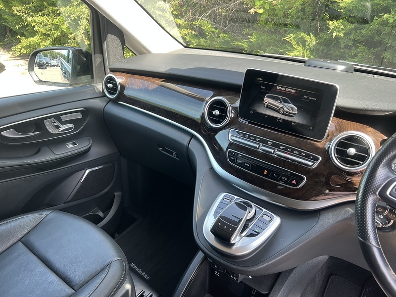 Mercedes-Benz V-Class V 220D Avantgarde Long - U12308
