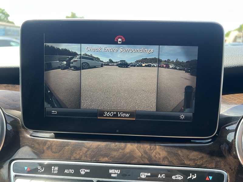 Mercedes-Benz V-Class V 220D Avantgarde Long - U12308