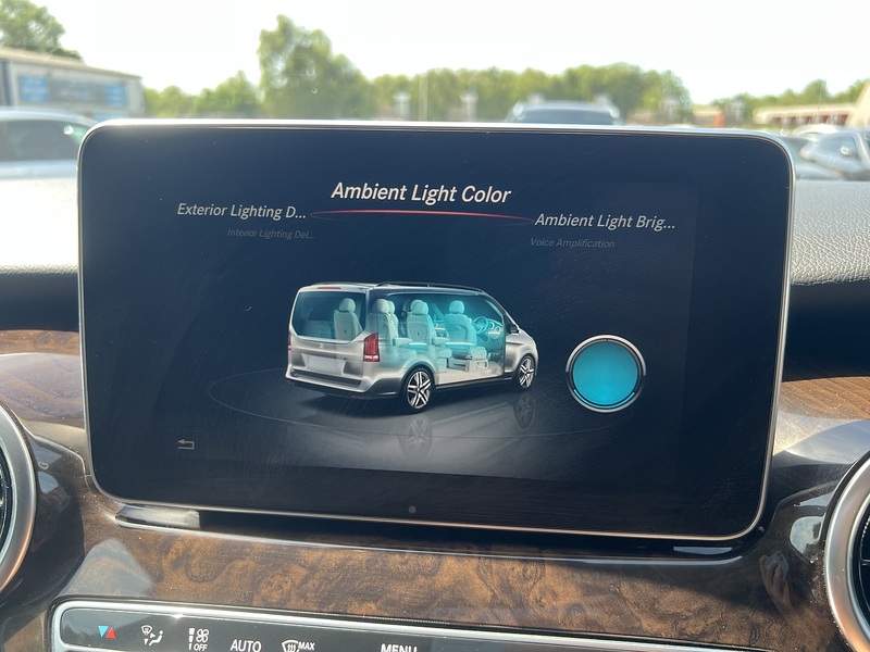 Mercedes-Benz V-Class V 220D Avantgarde Long - U12308