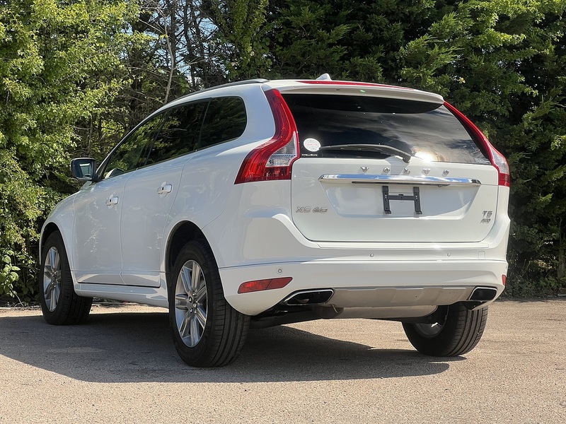 Volvo Xc60 T5 Se Lux Nav - U12309