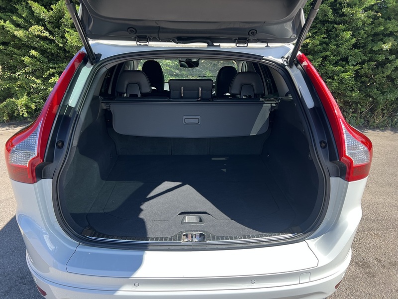 Volvo Xc60 T5 Se Lux Nav - U12309