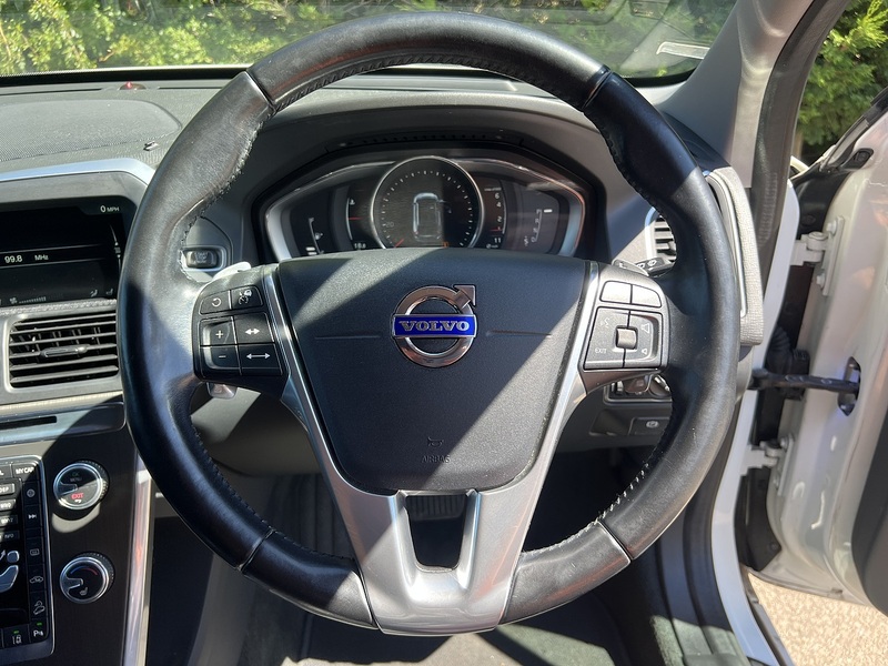 Volvo Xc60 T5 Se Lux Nav - U12309
